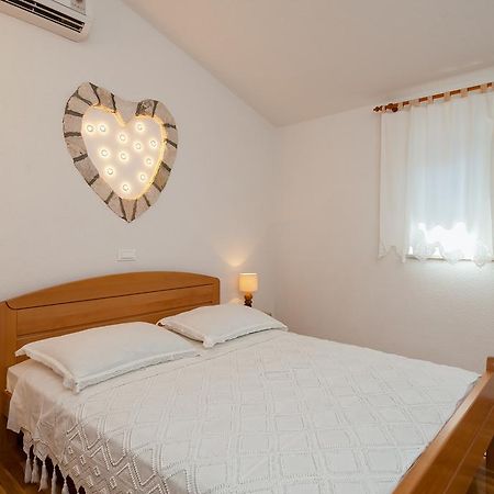 Apartments Mande And Kate บาชกาโวดา ห้อง รูปภาพ