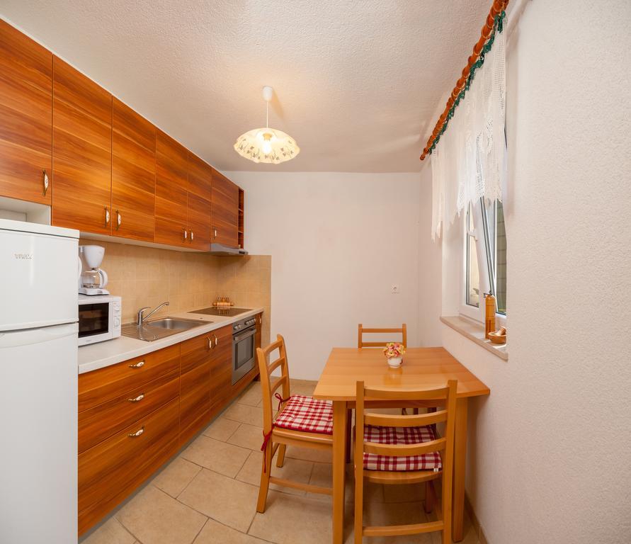 Apartments Mande And Kate บาชกาโวดา ห้อง รูปภาพ